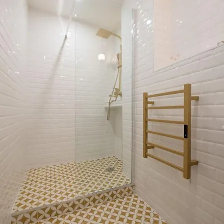 Beautiful Close To Eiffel Tower