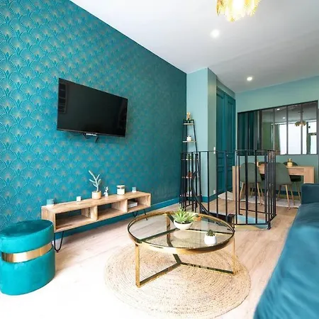 Beautiful Close To Eiffel Tower Apartment
