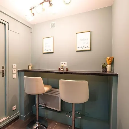 Beautiful Close To Eiffel Tower Apartment *