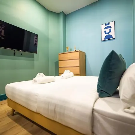 Beautiful Close To Eiffel Tower